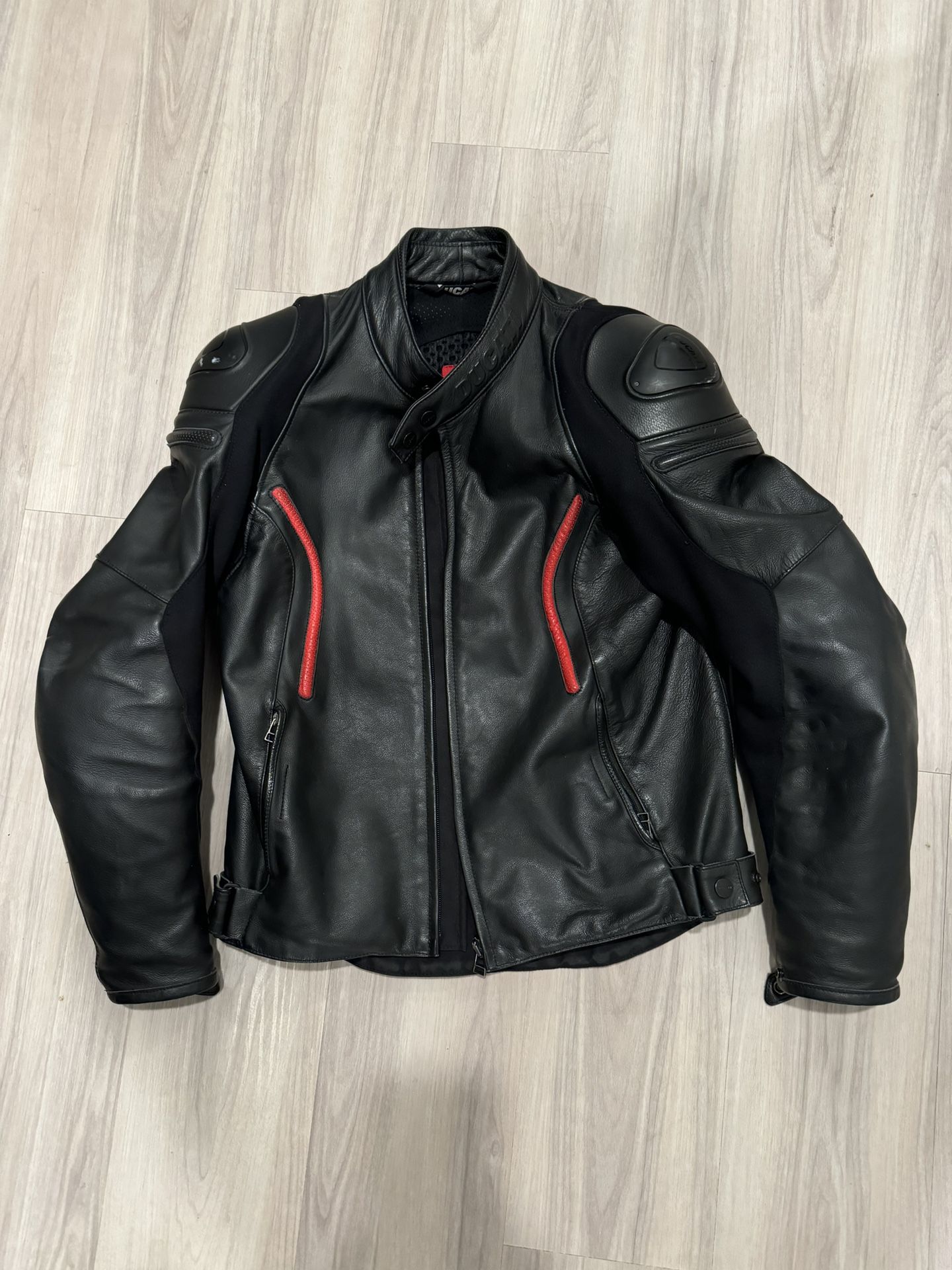 Dainese Ducati Leather Motorcycle Riding Jacket Men’s Size 48 Euro