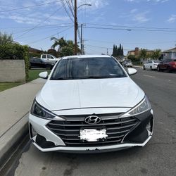 2019 Hyundai Elantra