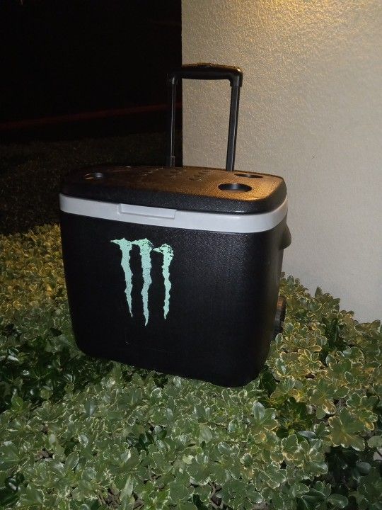 Monster Cooler