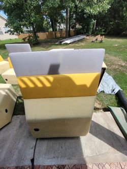 5-Piece Commercial Modular Lounge Seating Set – Built-In Power Outlets"