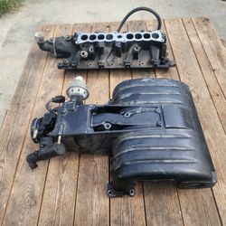 Mustang 5.0 302 H/O INTAKE MANIFOLD