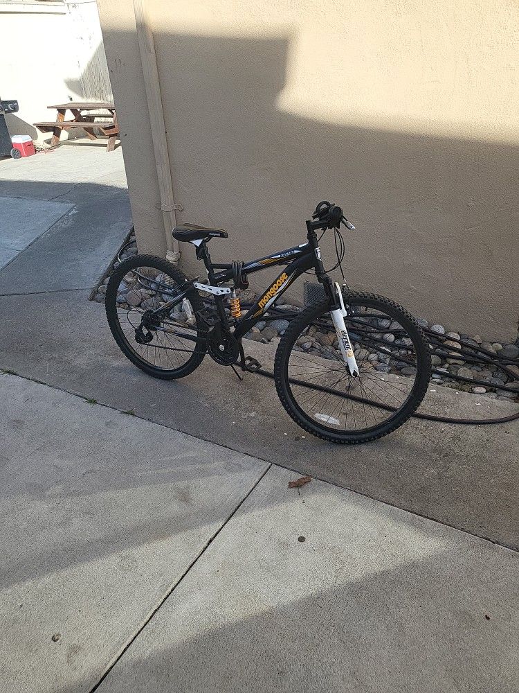 Mongoose ravage bike price sales