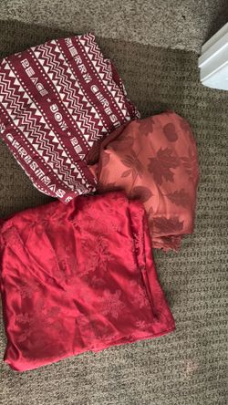 Free circle tablecloths