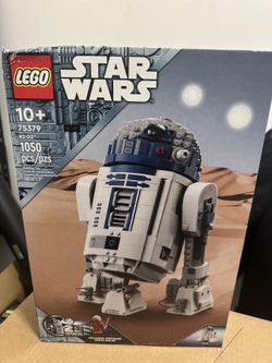 LEGO Star Wars R2-D2 Buildable Toy Droid for Display and Play 75379