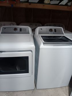 GE WASHER AND DRYER SET