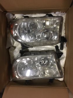 2007 Tundra Head Lights $50