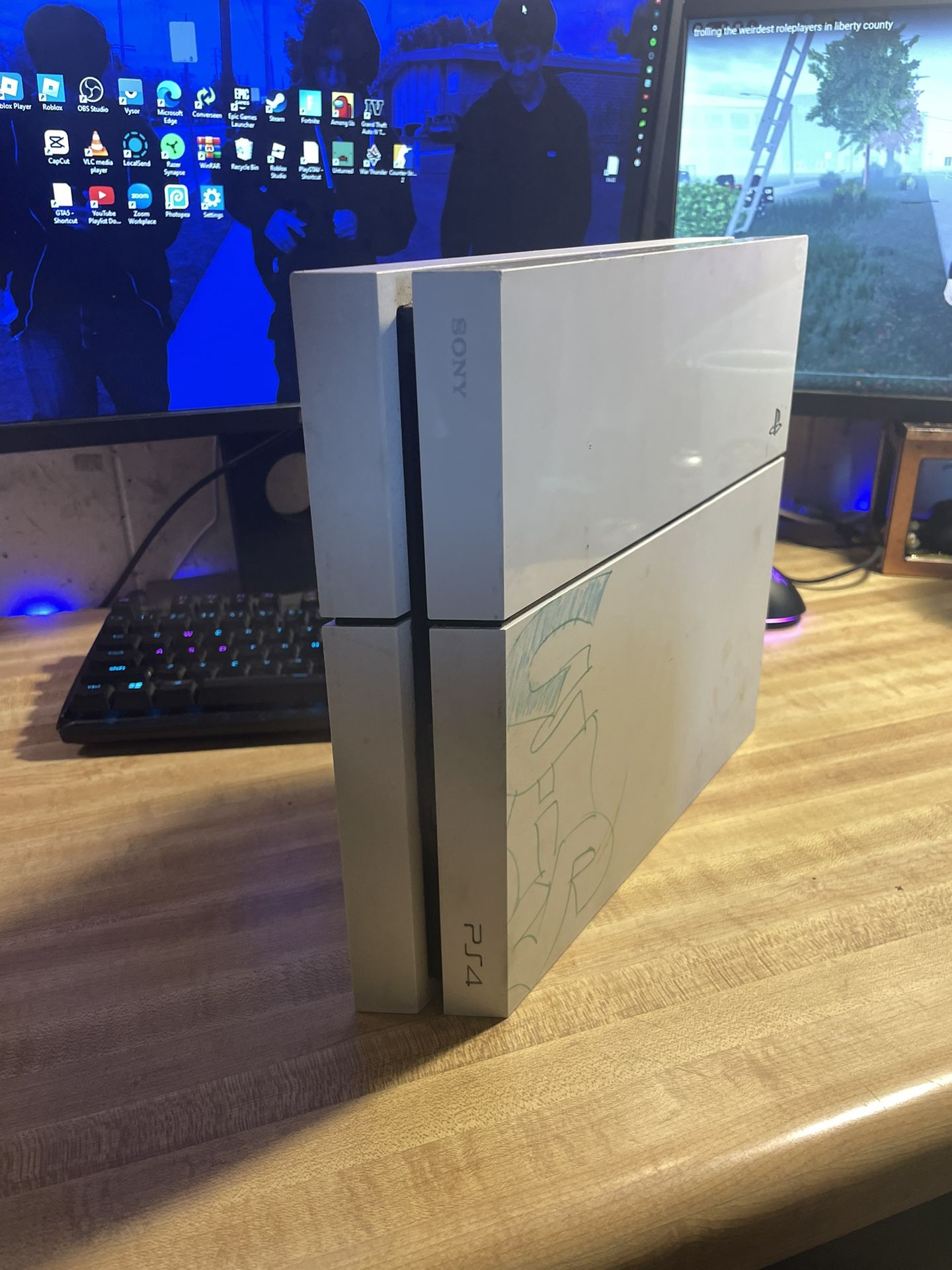 Sony Playstation 4 PS4 Used (Parts) It works
