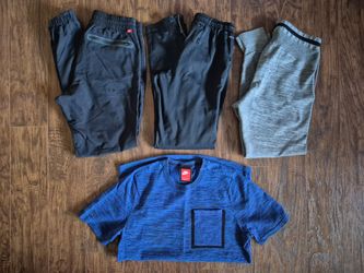 NIKE Sportswear Pants and Shirt Men's Size Small