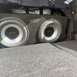 Subwoofer Amp And Wires 