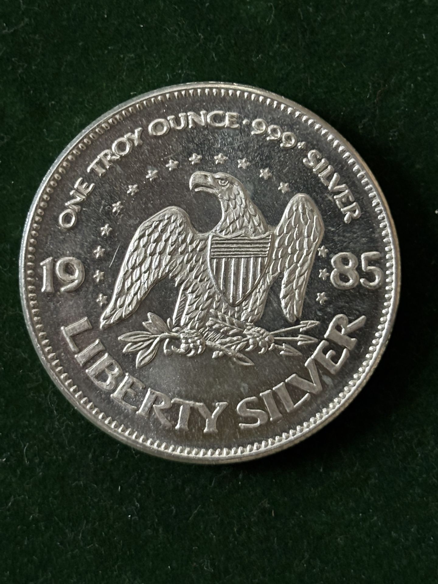 1985 1 Oz Liberty Silver Round Coin