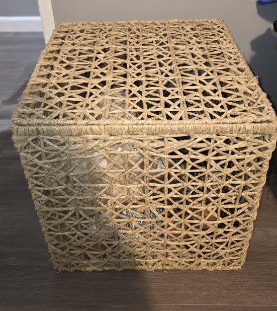 Open Weave Lidded Cube or Woven Square Basket