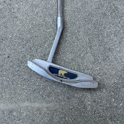 Golf putter