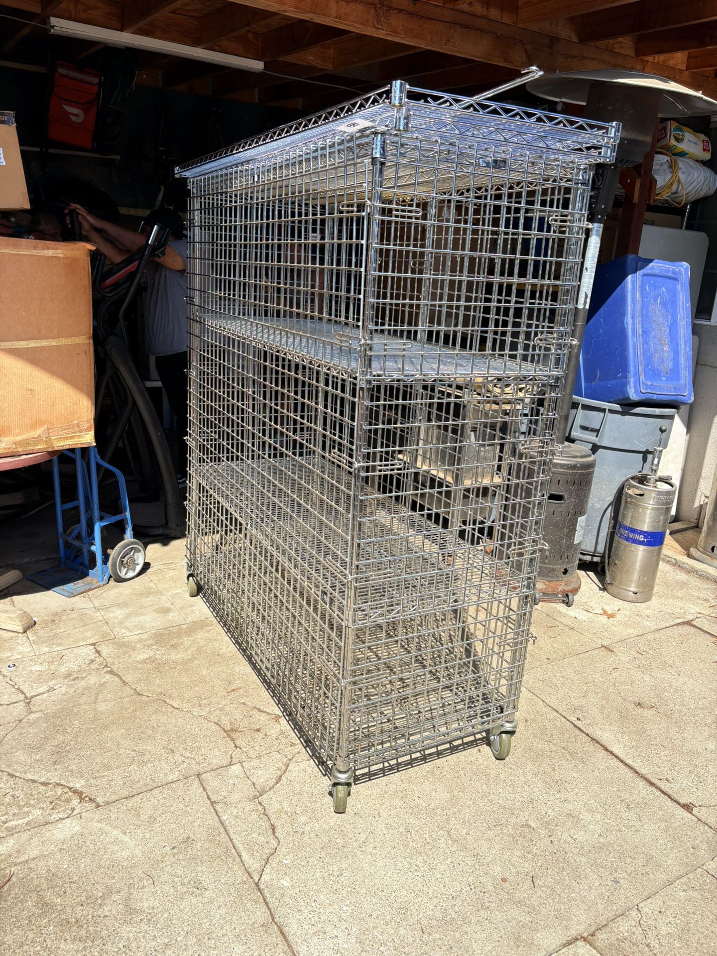 Uline - Wire Security Cage