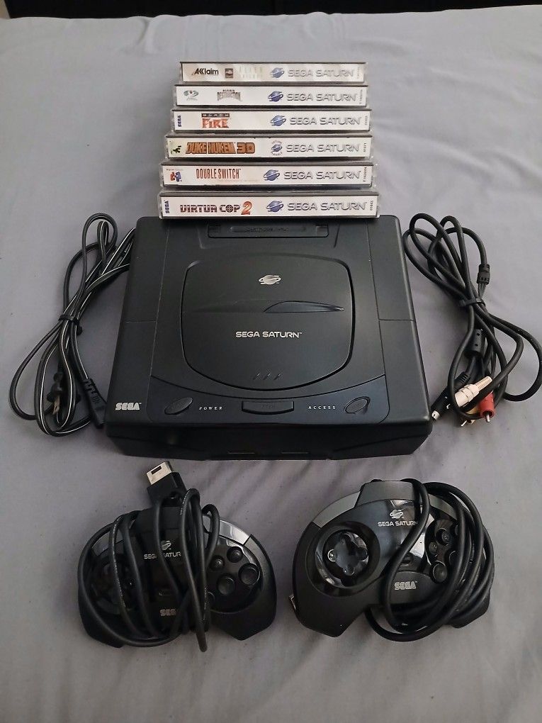 Sega Saturn Bundle