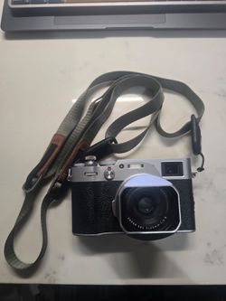 Fujifilm X100V Silver + Peak Design Strap + Pro-Mist Filter + Box – Priced to Sell