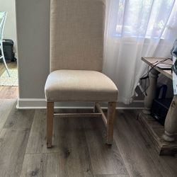 Dinning - Accent Chair - Great Condition. Babyshower Or Quinceañera 
