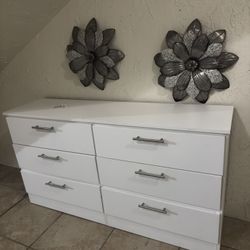 Dresser with mirror
