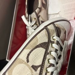 Coach Shoes Size 5