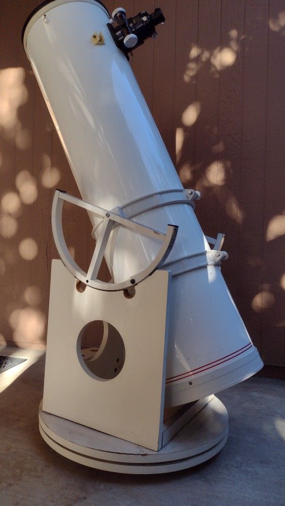 Explore Firstlight Dobsonian Telescope