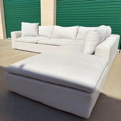 Large utopia sectional from Living Spaces 🛻Delivery Available🛻