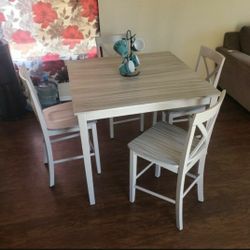 Pub Height Table With Chairs 