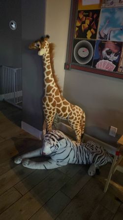 Giraffe & white tiger large stuffed