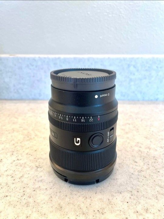 Sony FE - 1.8/20G