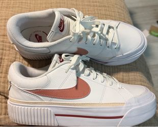 NIKE court legacy 9.5 OBO