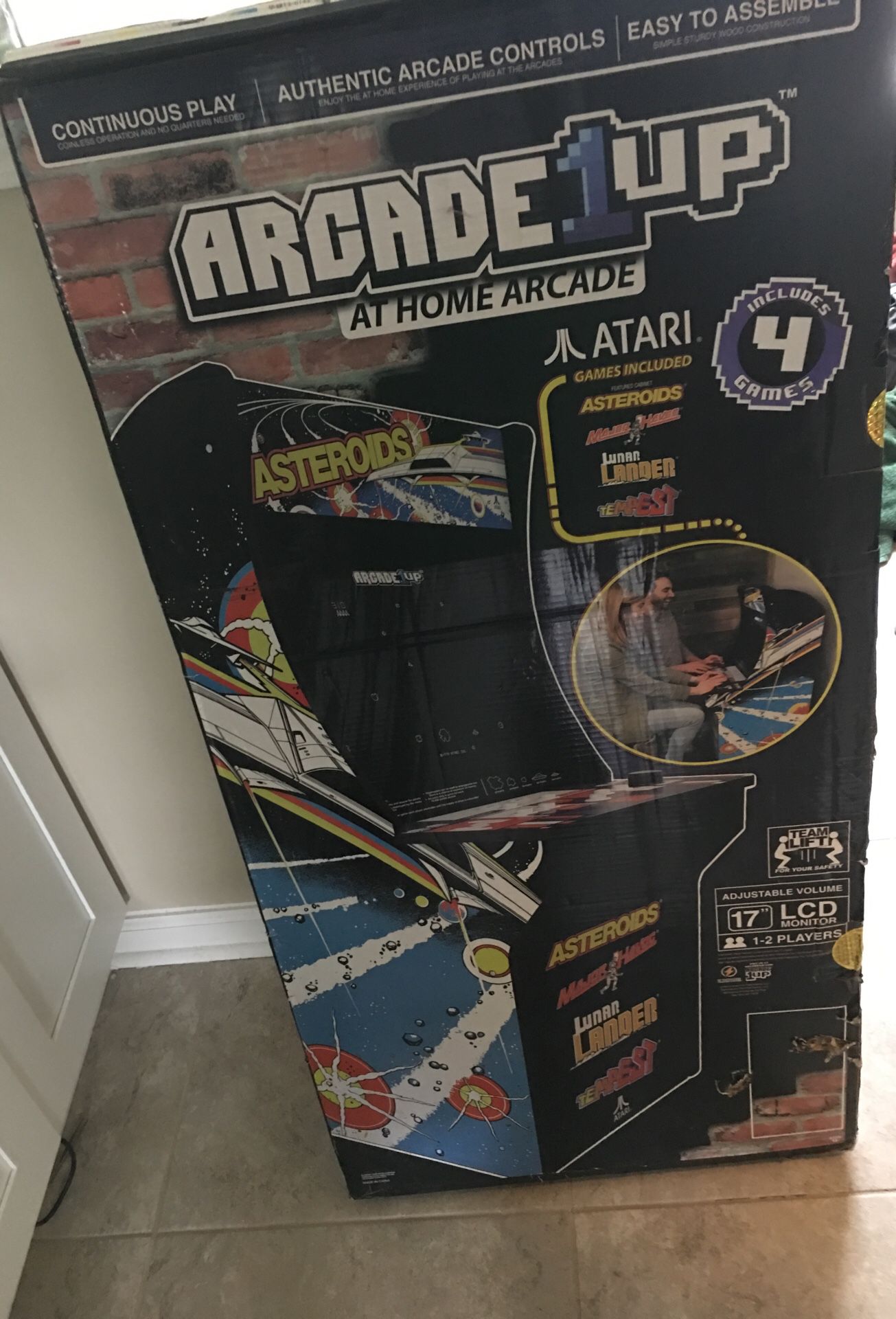 Asteroids home arcade game
