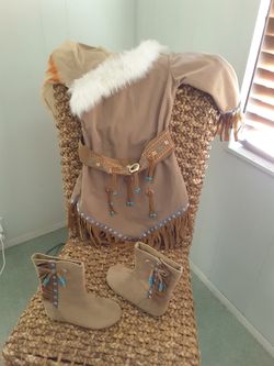 X-SMALL GIRLS " POCAHONTAS " COSTUME/BOOTS