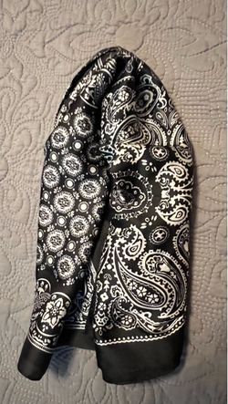 Black and White Paisley Print Scarf