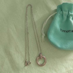 Tiffany & Co T-Shaped Circle Necklace For Women 18K White Gold 