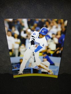 Shoehei Ohtani Dodgers Autographed Signed 8x10 Photo & COA