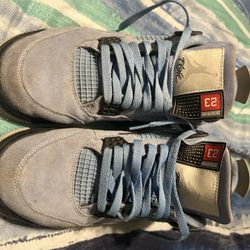Unc Jordan 4s