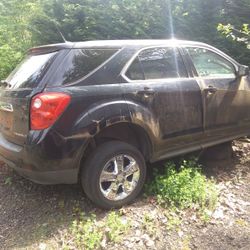 Parting 2011 Chev Equinox Lots Good Body Parts