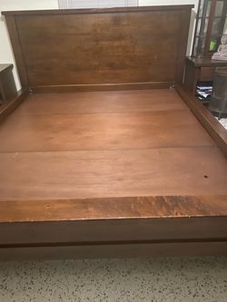 CALIFORNIA KING SOLID WOOD BED FRAME