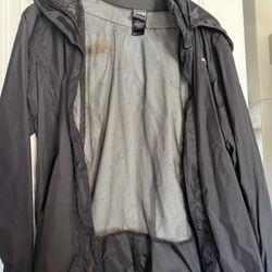 North Face Woman’s XXL Windbreaker 