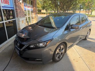 Nissan Leaf Electric Hatchback