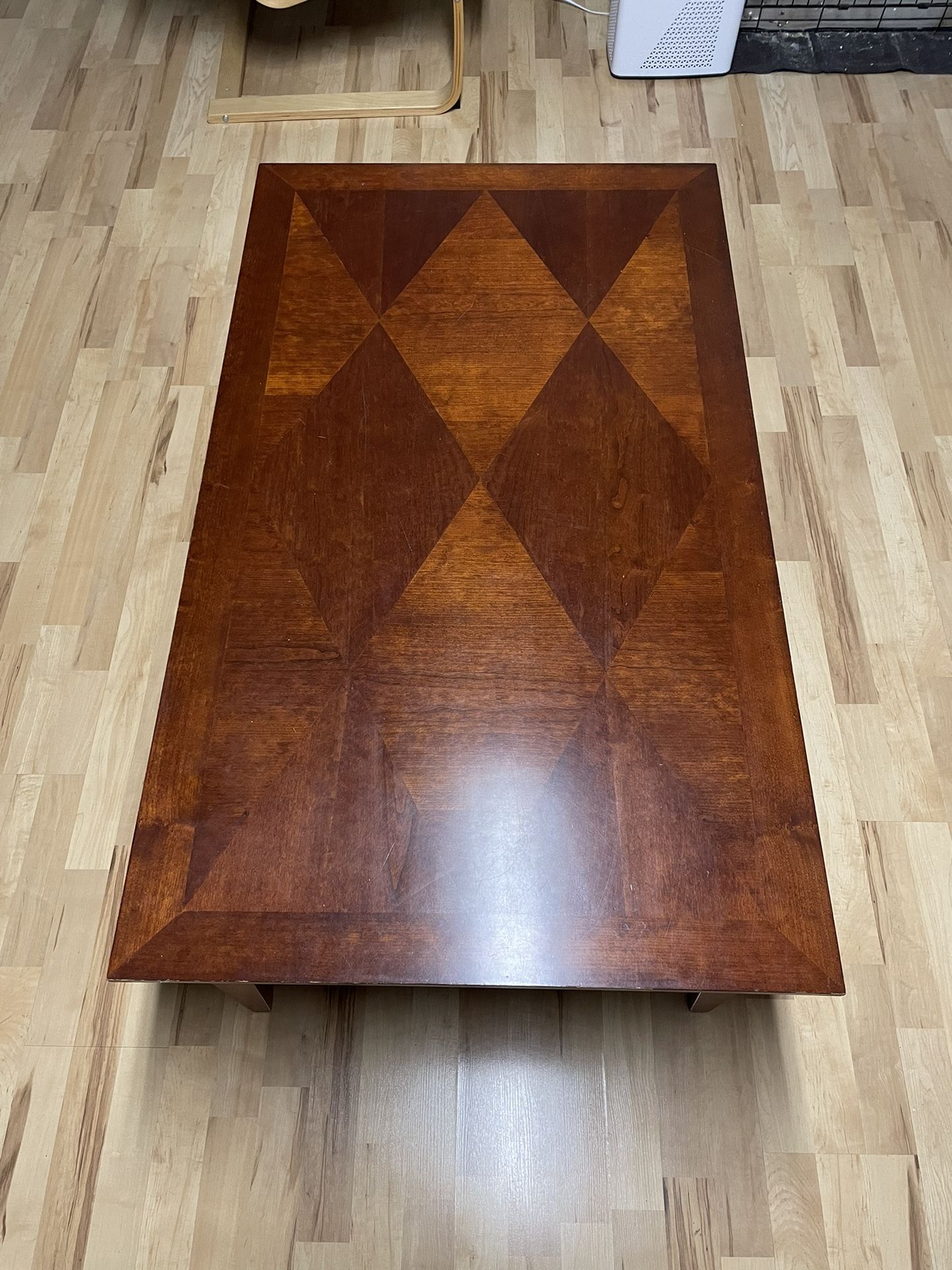 Large Brown Coffee/Ground Dinning Table