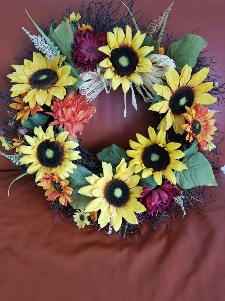 π» BEAUTIFUL FALL WREATH 24" ROUND π NICE, PRETTY ITEM π»
