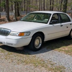 2002 Mercury Grand Marquis