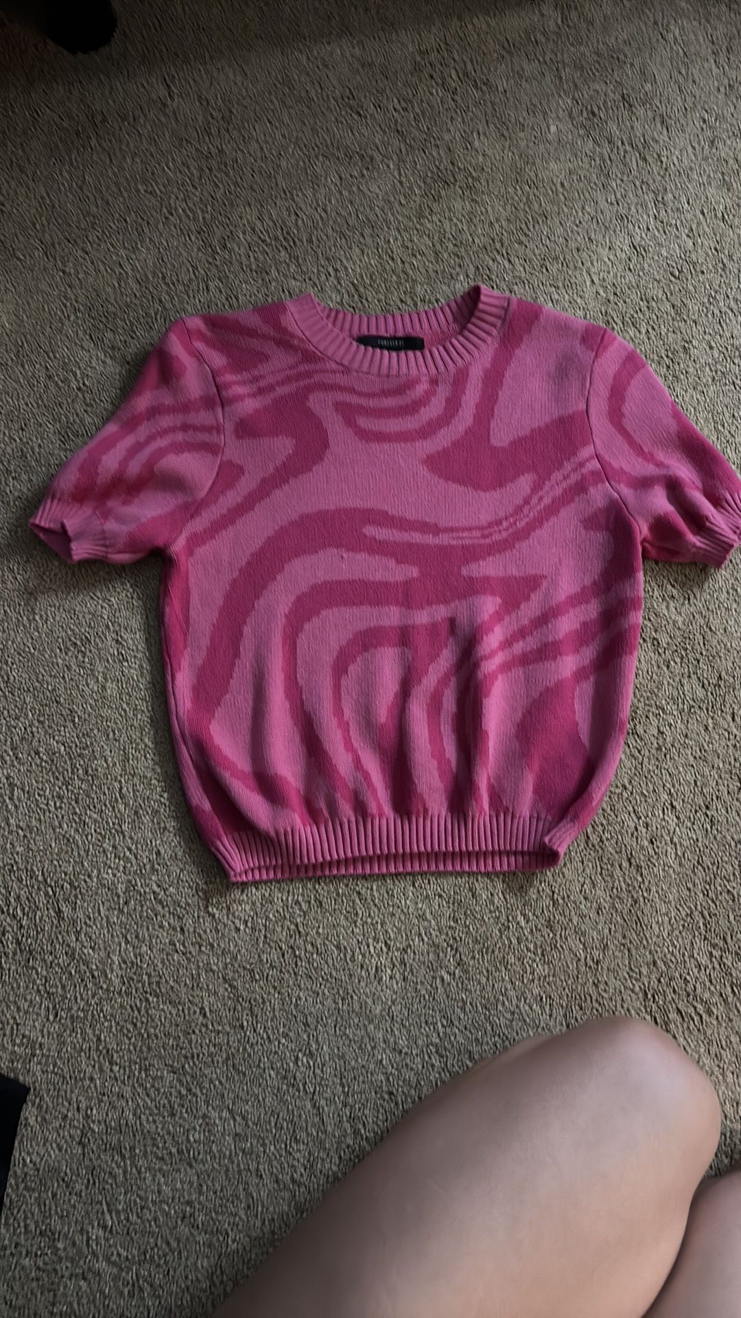 women’s pink crop shirt