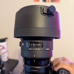 Sigma 105mm 1.4 Canon Barely used 