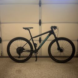 2017 Cannondale Carbon 4 Hardtail Mountain Bike 