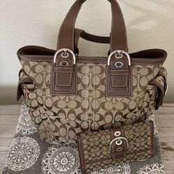 COACH Soho Signature Tote Purse Khaki Brown