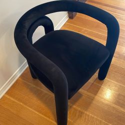 Black Chair 