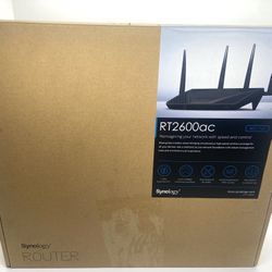 Synology RT2600ac – 4x4 dual-band Gigabit Wi-Fi router, MU-MIMO, mesh Wi-Fi