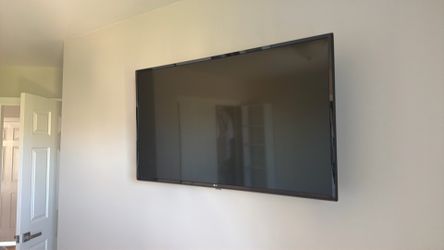 43 inch LG tv - working