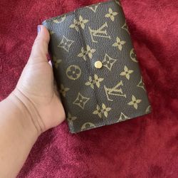 LV authentic Tri fold wallet 