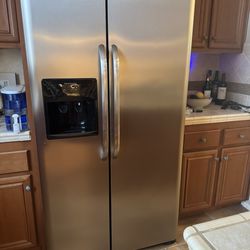 Frigidaire Refrigerator